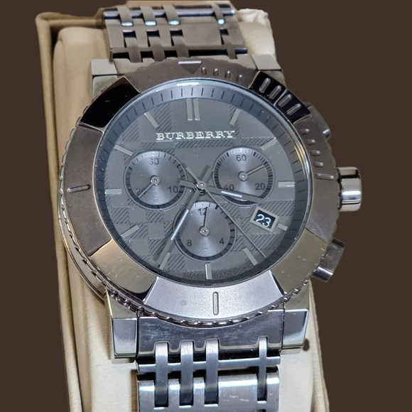 Burberry “Trench” - Nickel-ion, Sapphire-Christal, Chronograph Dark Gray Watch - Picture 1 of 11